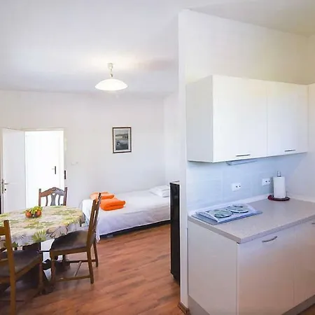 Apartament Apartman Dado Supetar