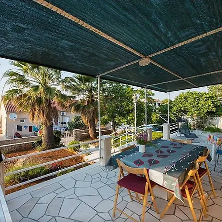 Apartament Apartman Dado Supetar